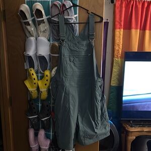 Duluth Trading Co Women's olive Green Overalls